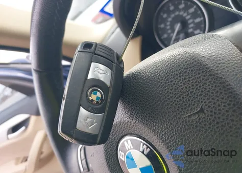 2015 BMW X1 Sdrive28I z USA, uszkodzony, nr VIN WBAVM1C50FV498572